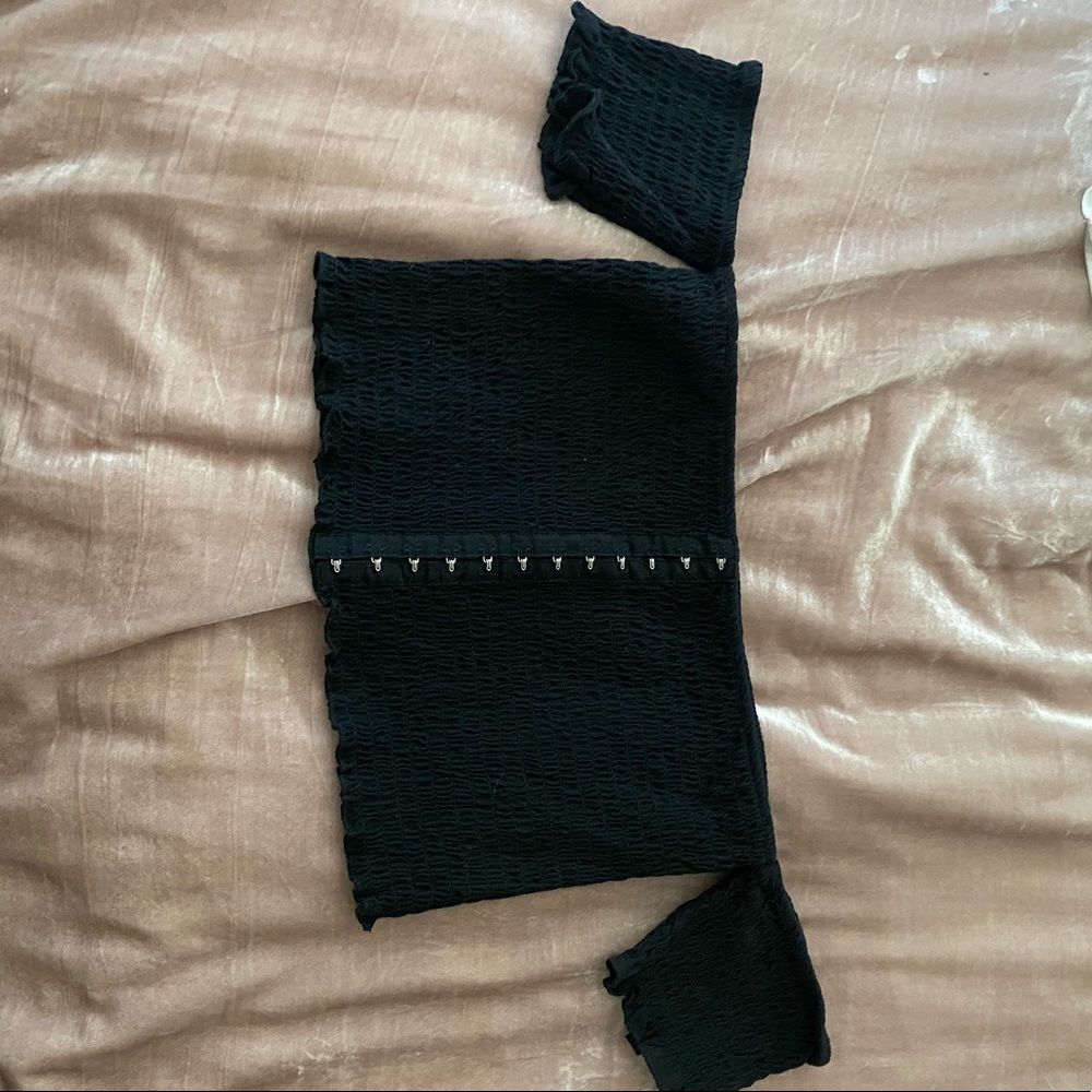 shein black crop top off the shoulders